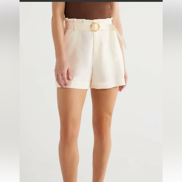 Sofia Jeans by Sofia Vergara linen shorts beige - Picture 2 of 6